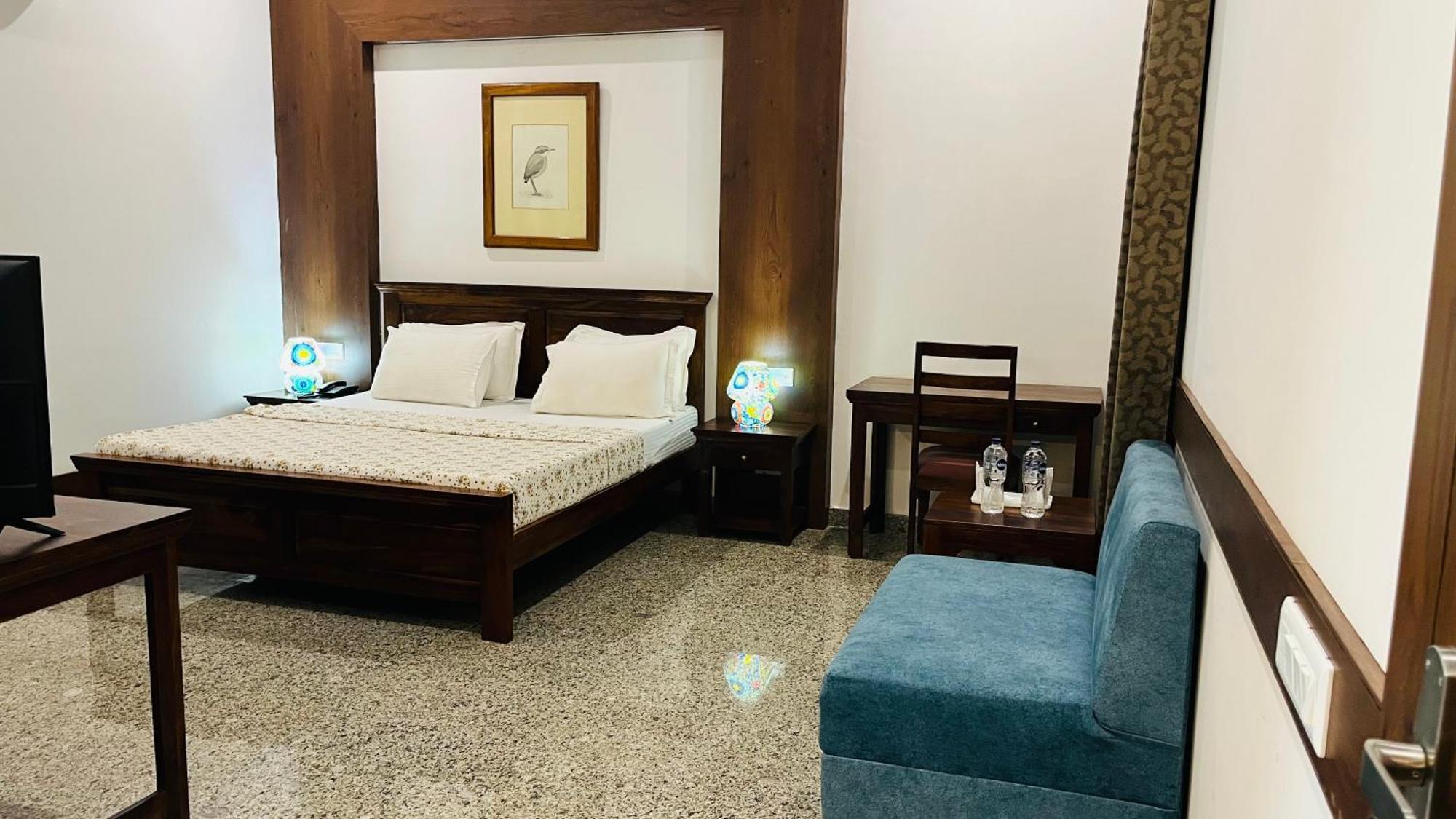 Hotel Sunbird Bharatpur Exterior foto